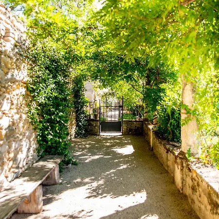 Domaine Celadon 3*