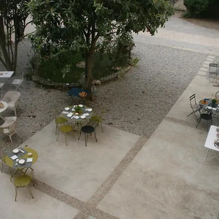 Domaine Celadon Guest house