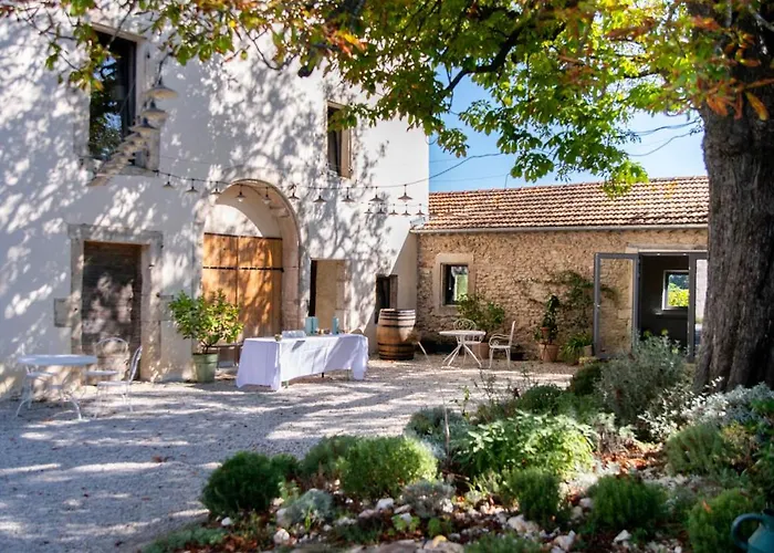 Domaine Celadon Konukevi 3*